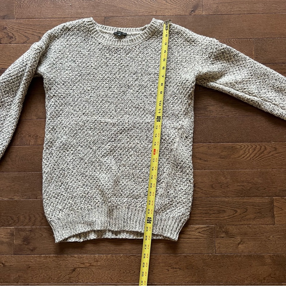 Dynamite Sweater - Picture 9 of 10